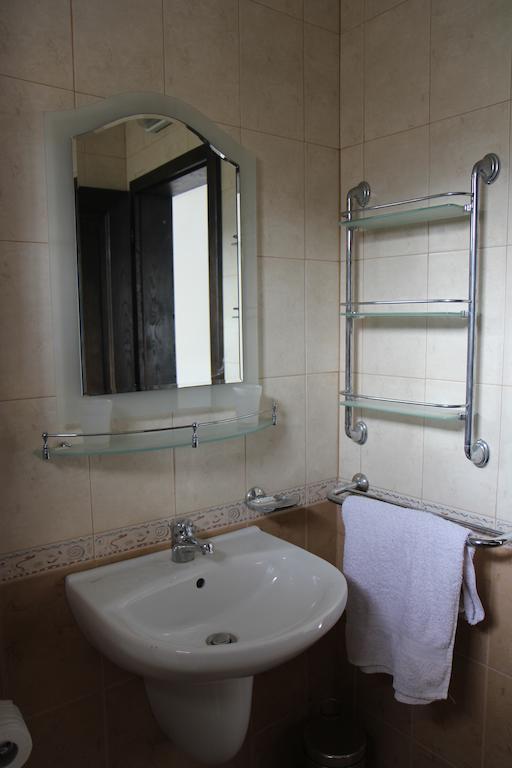 Отель New Bakalov House Боженците Номер фото